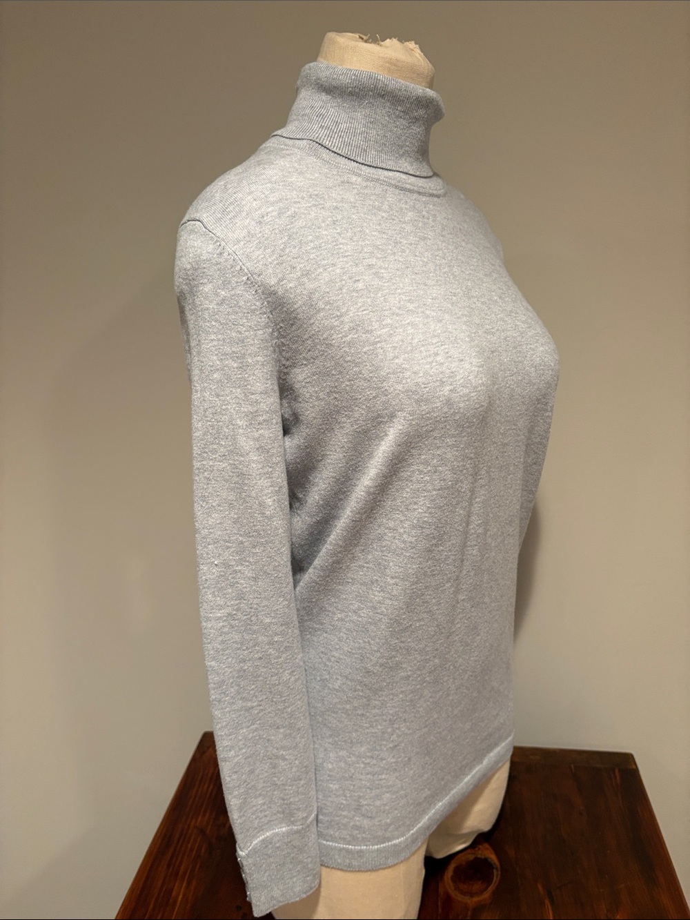 TALBOTS PERFECT TURTLENECK SIZE P - Picture 3 of 9